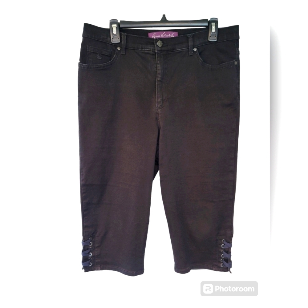 Gloria Vanderbilt women's black denim capris lace up accent at bottom size 14
